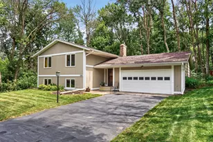 5595 Wedgewood Dr, Shorewood, MN 55331 - Photo 1