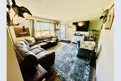 305 Lincoln Court SW, Warroad, MN 56763 - Photo 5