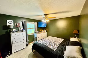 305 Lincoln Ct SW, Warroad, MN 56763 - Photo 13