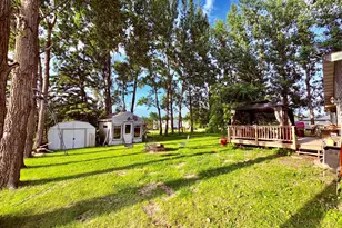 305 Lincoln Ct SW, Warroad, MN 56763 - Photo 23