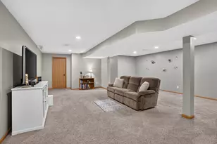 101 Anglewood Dr, Kenyon, MN 55946 - Photo 21