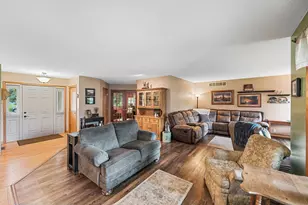 101 Anglewood Dr, Kenyon, MN 55946 - Photo 17