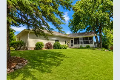 101 Anglewood Drive, Kenyon, MN 55946 - Photo 3