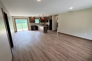 141 Washington St, Walnut Grove, MN 56180 - Photo 5