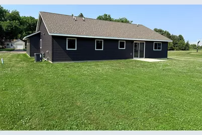 141 Washington Street, Walnut Grove, MN 56180 - Photo 3