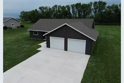 141 Washington Street, Walnut Grove, MN 56180 - Photo 3