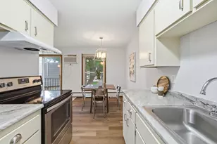 709 11th Ave S, Minneapolis, MN 55415 - Photo 3