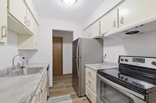 709 11th Ave S, Minneapolis, MN 55415 - Photo 5