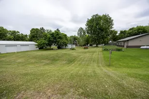 44114 Outlet Beach Rd, Pelican Rapids, MN 56572 - Photo 57