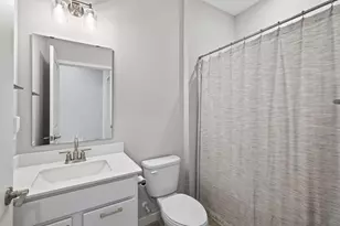 4852 Airlake Dr, Woodbury, MN 55129 - Photo 43