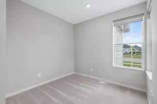 4852 Airlake Dr, Woodbury, MN 55129 - Photo 25