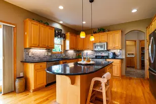10610 Pinnacle Way, Woodbury, MN 55129 - Photo 9
