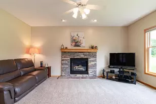 10610 Pinnacle Way, Woodbury, MN 55129 - Photo 15