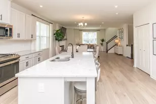 8658 London Cir NE, Blaine, MN 55449 - Photo 9