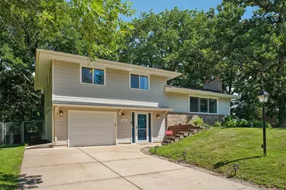 7132 Courtly Road, Woodbury, MN 55125 - Photo 3