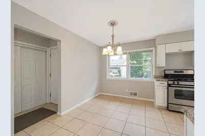 634 Orange Avenue W, Saint Paul, MN 55117 - Photo 13