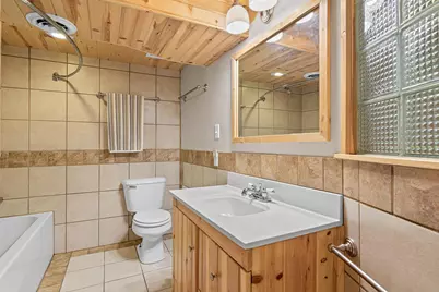 2570 Avon Street N, Roseville, MN 55113 - Photo 25