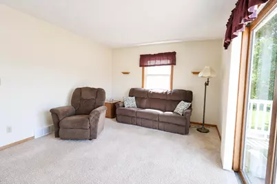 18 S Oregon Avenue, Morris, MN 56267 - Photo 9