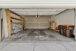1911 Queens Dr, Woodbury, MN 55125 - Photo 29