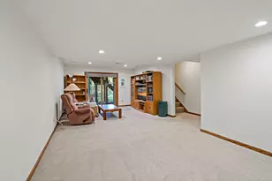 7600 Eileen St, Eden Prairie, MN 55346 - Photo 25