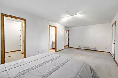 7600 Eileen Street, Eden Prairie, MN 55346 - Photo 19