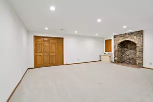 7600 Eileen St, Eden Prairie, MN 55346 - Photo 27