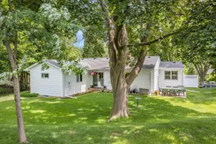 2925 Kyle Ave N, Golden Valley, MN 55422 - Photo 25