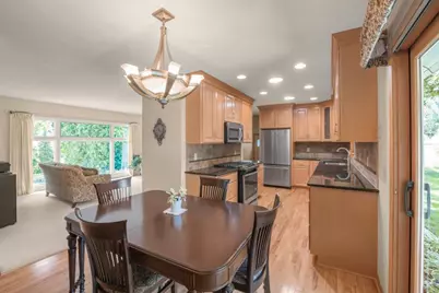 2925 Kyle Avenue N, Golden Valley, MN 55422 - Photo 9