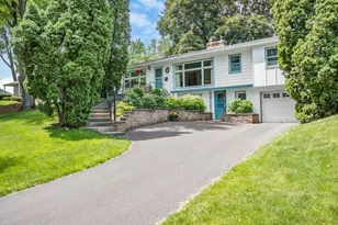 2925 Kyle Ave N, Golden Valley, MN 55422 - Photo 1