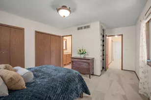 2925 Kyle Ave N, Golden Valley, MN 55422 - Photo 13