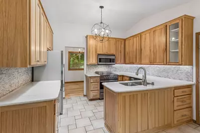 14810 Lloyds Drive, Minnetonka, MN 55345 - Photo 11