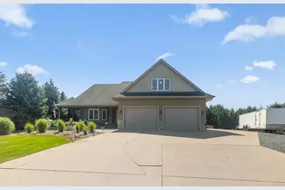 25157 Firefly Avenue, Wyoming, MN 55092 - Photo 11