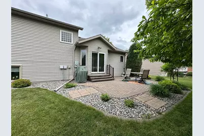 607 13th Avenue N, Moorhead, MN 56560 - Photo 5
