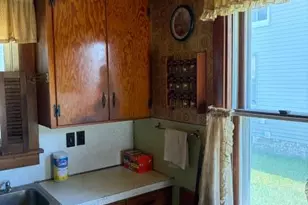 611 13th St NE, Austin, MN 55912 - Photo 9