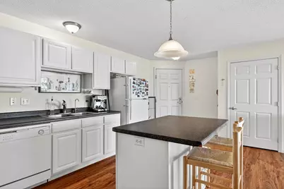 1976 29th Place NW #201, Rochester, MN 55901 - Photo 5