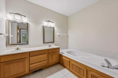 8459 Rosewood Drive, Chanhassen, MN 55317 - Photo 9