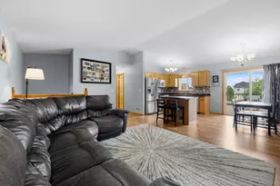 9430 Hale Ave S, Cottage Grove, MN 55016 - Photo 5