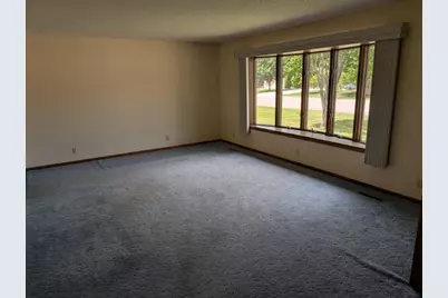 600 8th Street SW, Wells, MN 56097 - Photo 15