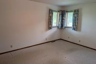 600 8th St SW, Wells, MN 56097 - Photo 17