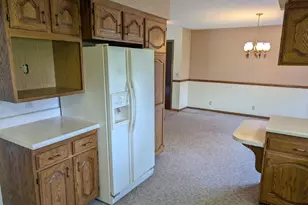 600 8th St SW, Wells, MN 56097 - Photo 9