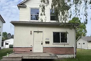 3921 5th Ave E, Hibbing, MN 55746 - Photo 1