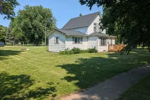 503 Wilkins St, Montevideo, MN 56265 - Photo 3