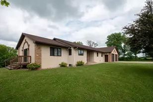 1800 30th St NW, Willmar, MN 56201 - Photo 3