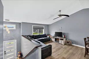 1885 Lusitano St, Shakopee, MN 55379 - Photo 5