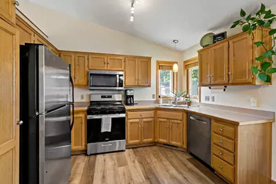 1228 Heritage Drive, Shakopee, MN 55379 - Photo 5