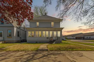 727 2nd St NW, Faribault, MN 55021 - Photo 3
