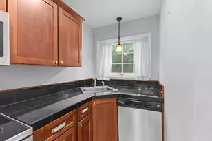 1860 McMenemy St, Maplewood, MN 55117 - Photo 7