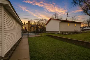 902 Dodd Rd, West Saint Paul, MN 55118 - Photo 27