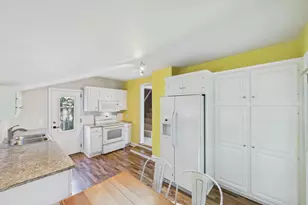 224 W 78th St, Chanhassen, MN 55317 - Photo 5