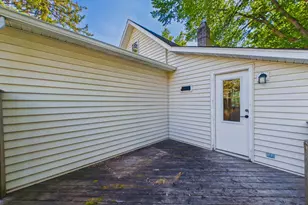 224 W 78th St, Chanhassen, MN 55317 - Photo 17